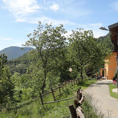 La Casa Del Borgo Acomodação com café da manhã Brissago-Valtravaglia Exterior foto