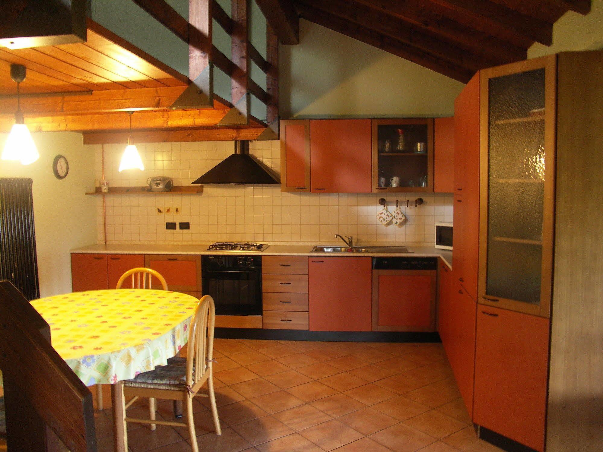 La Casa Del Borgo Acomodação com café da manhã Brissago-Valtravaglia Exterior foto
